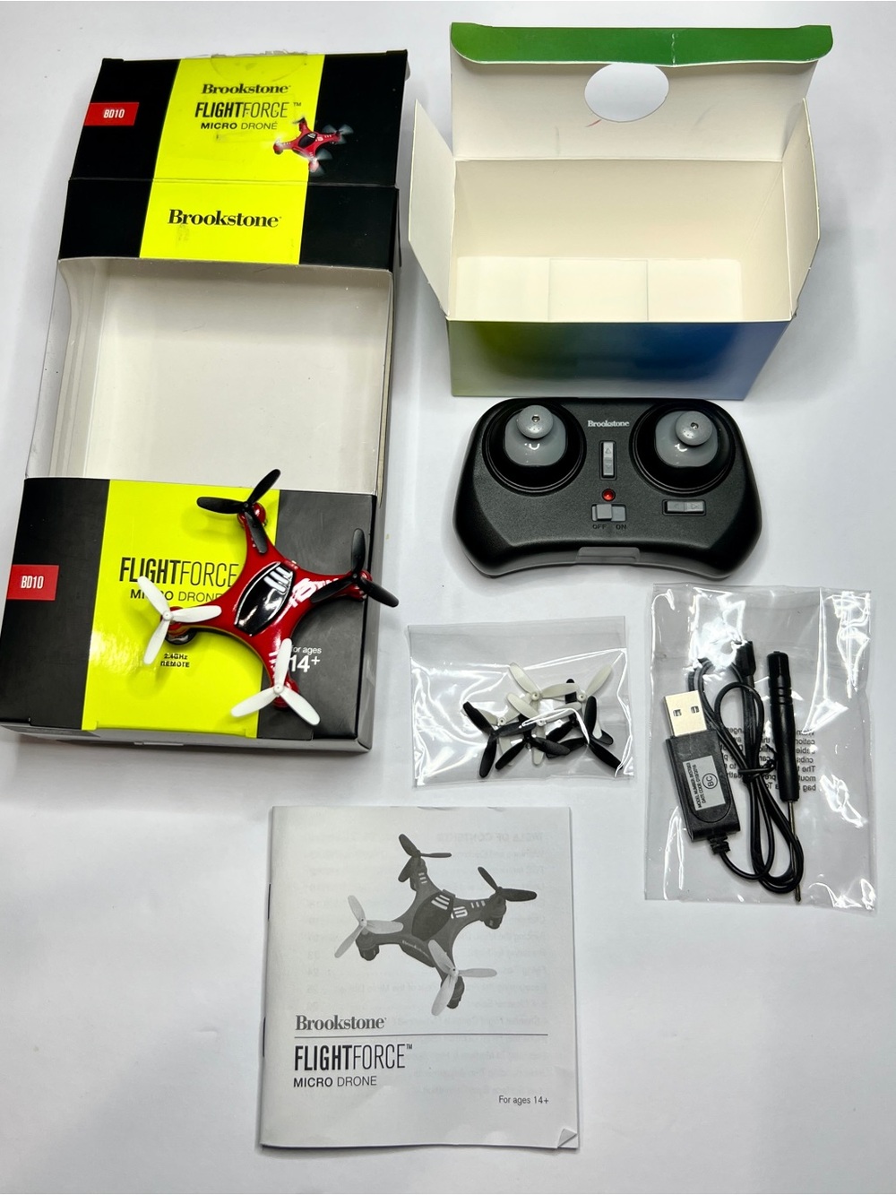 Brookstone FlightForce BD10 Micro Drone RC Quadcopter Complete Box Untested